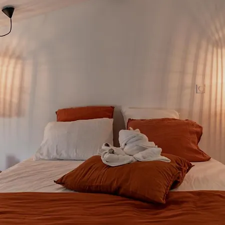 La Maison De Lyna - De Charme Intra-muros Avec Parking & Autonomie 4*