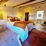 Hotel apartamentowy La Maison De Lyna - De Charme Intra-muros Avec Parking & Autonomie