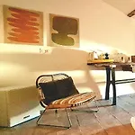 La Maison De Lyna - De Charme Intra-muros Avec Parking & Autonomie Hotel apartamentowy Aigues-Mortes