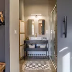 La Maison De Lyna - De Charme Intra-muros Avec Parking & Autonomie 3* Aigues-Mortes