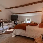 Hotel apartamentowy La Maison De Lyna - De Charme Intra-muros Avec Parking & Autonomie 3*