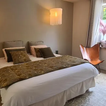 La Maison De Lyna Aparthotel *