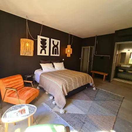 La Maison De Lyna - De Charme Intra-muros Avec Parking & Autonomie 3* Aigues-Mortes