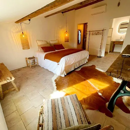 La Maison De Lyna Aparthotel Aigues-Mortes