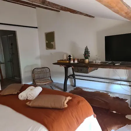 La Maison De Lyna