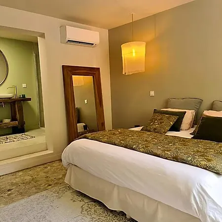 Hotel apartamentowy La Maison De Lyna - De Charme Intra-muros Avec Parking & Autonomie