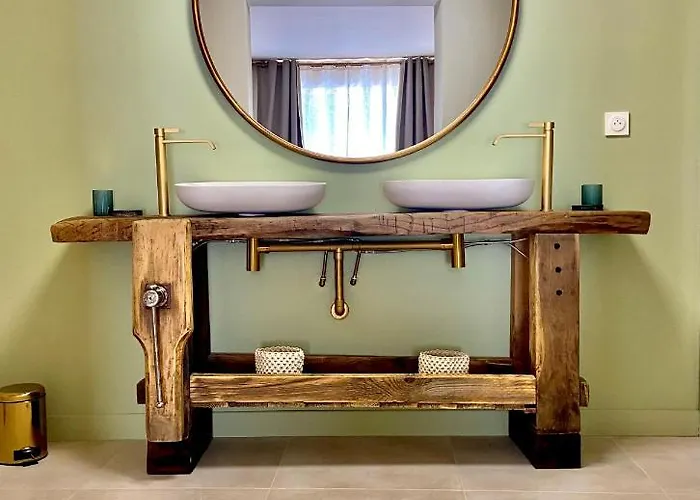 Ξενοδοχείο με διαμερίσματα La Maison De Lyna - De Charme Intra-muros Avec Parking & Autonomie