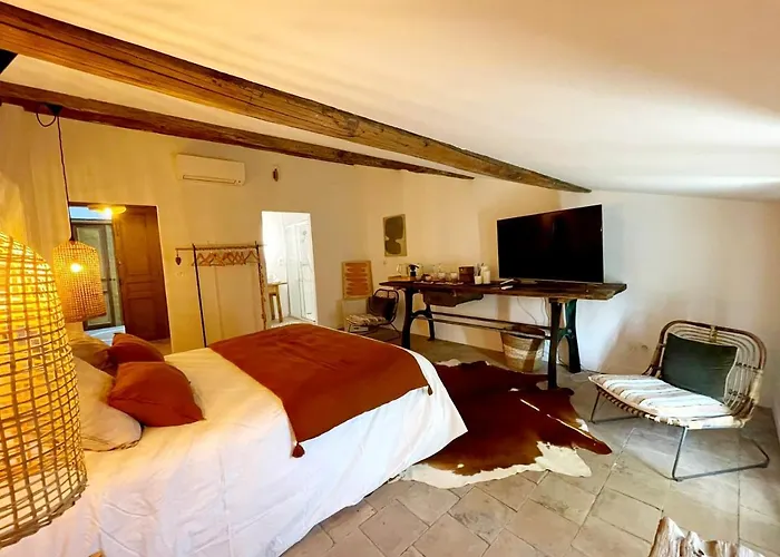 La Maison De Lyna - De Charme Intra-muros Avec Parking & Autonomie Aigues-Mortes