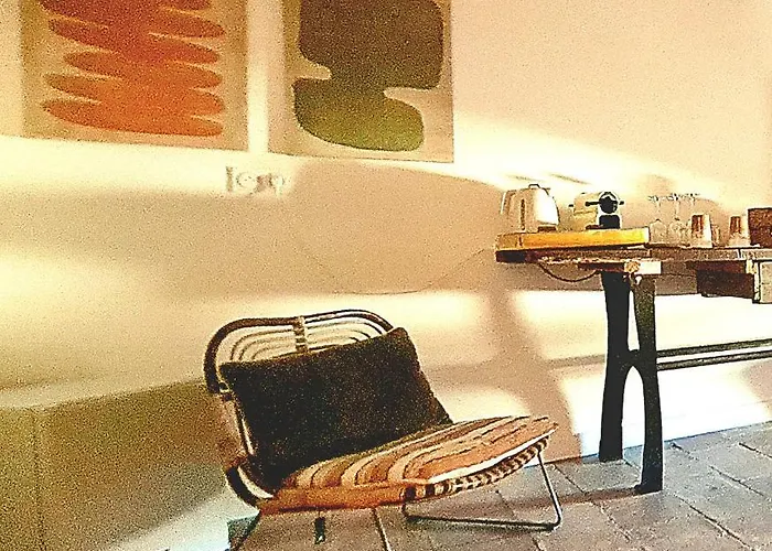 La Maison De Lyna - De Charme Intra-muros Avec Parking & Autonomie Ξενοδοχείο με διαμερίσματα Aigues-Mortes